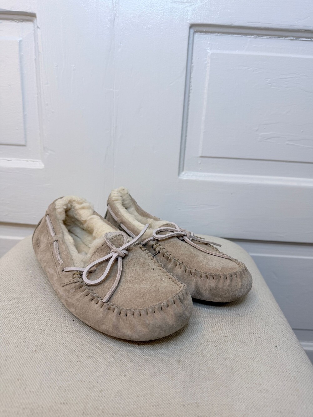 UGG Dakota Slippers Women's Size 7